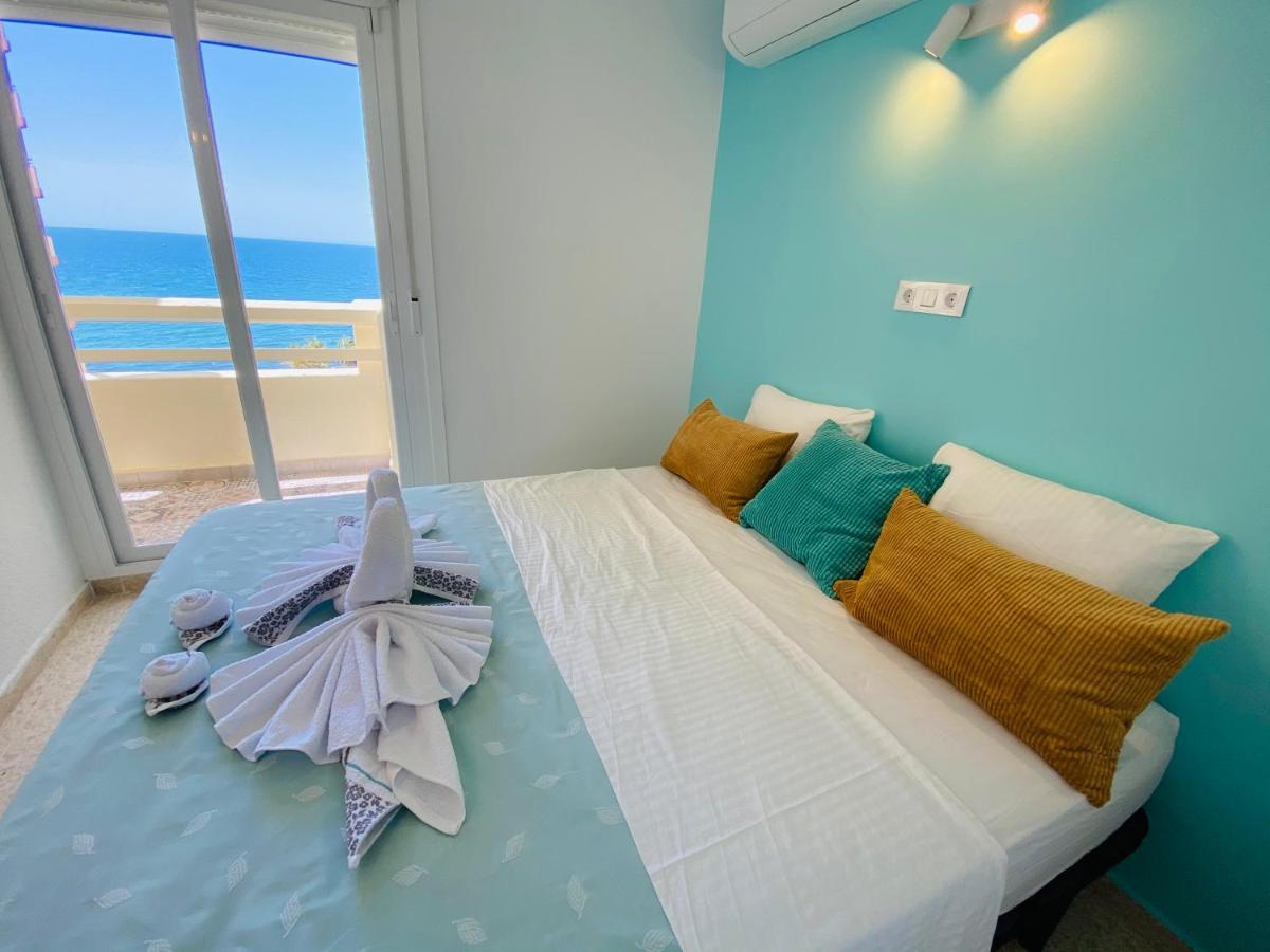 First Line! Art-Apartment On The Seafront Of Marbella With Swimming Pool Bagian luar foto