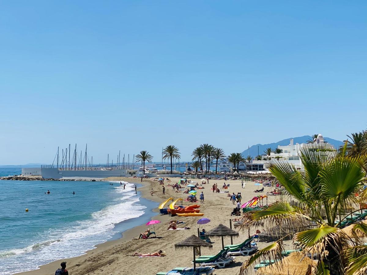 First Line! Art-Apartment On The Seafront Of Marbella With Swimming Pool Bagian luar foto