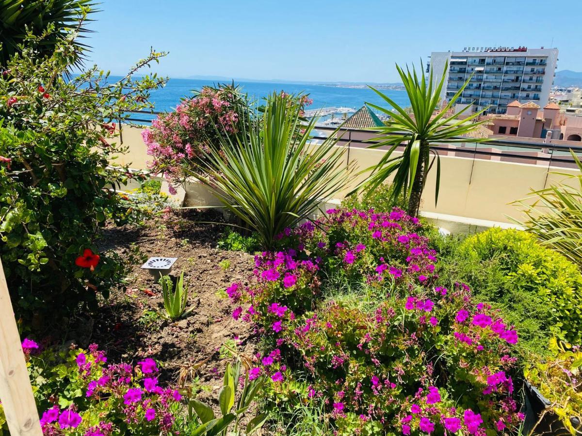First Line! Art-Apartment On The Seafront Of Marbella With Swimming Pool Bagian luar foto
