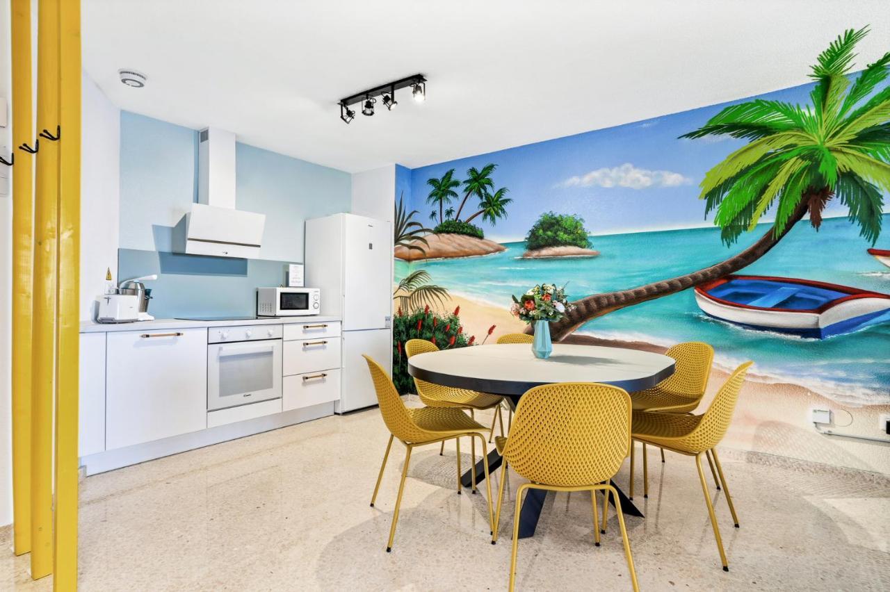 First Line! Art-Apartment On The Seafront Of Marbella With Swimming Pool Bagian luar foto